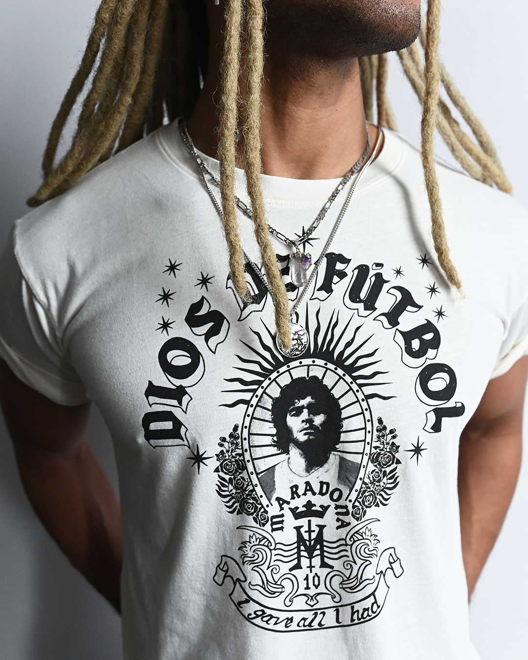 Maradona Dios De Futbol White Tee - Roots of Fight