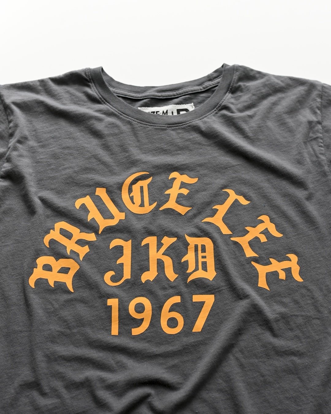 Bruce Lee Oakland &#39;67 Vintage Grey Tee - Roots of Fight