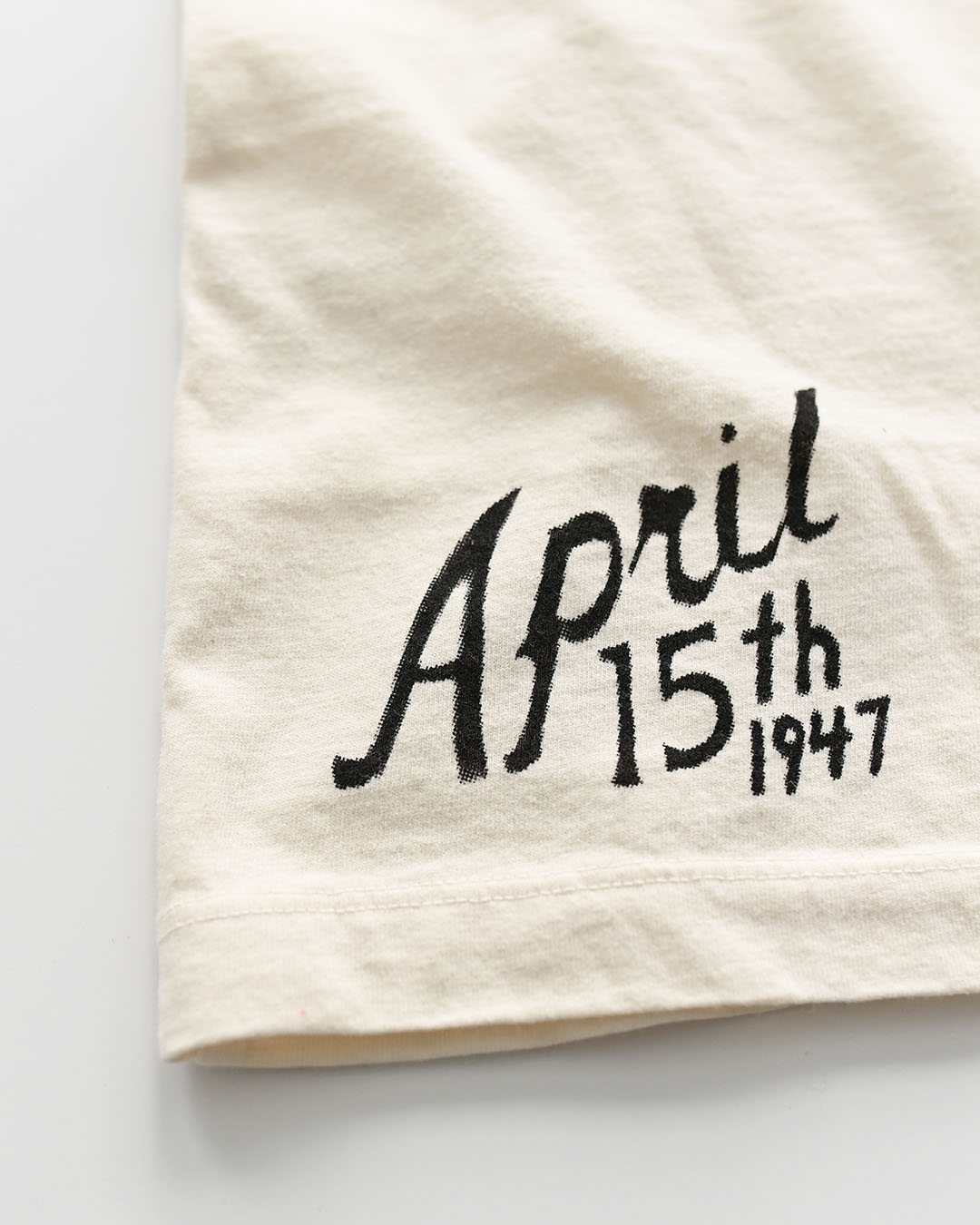 Jackie Robinson #42 Crown White Tee - Roots of Fight