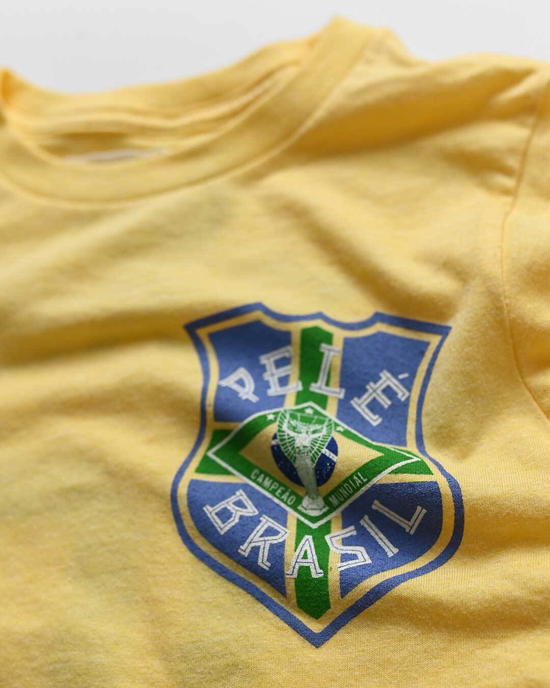 Pelé #10 Brasil Gold Kid's Tee - Roots of Fight