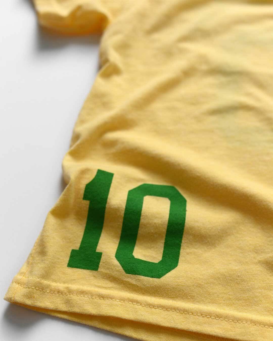 Pelé #10 Brasil Gold Kid's Tee - Roots of Fight