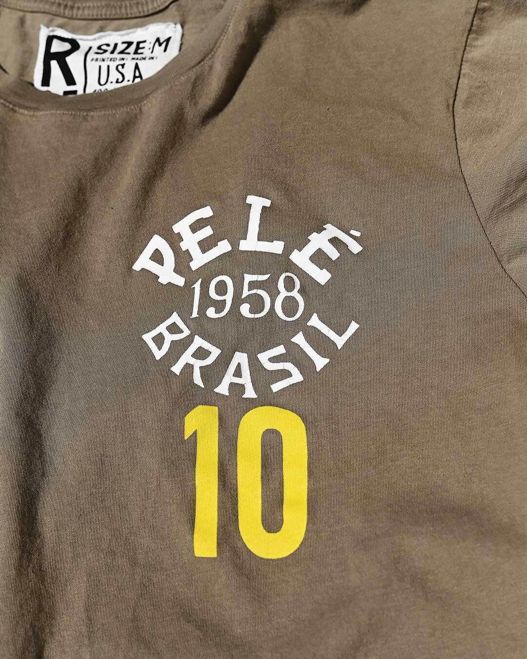 Pelé 1958 Brasil Olive Tee - Roots of Fight