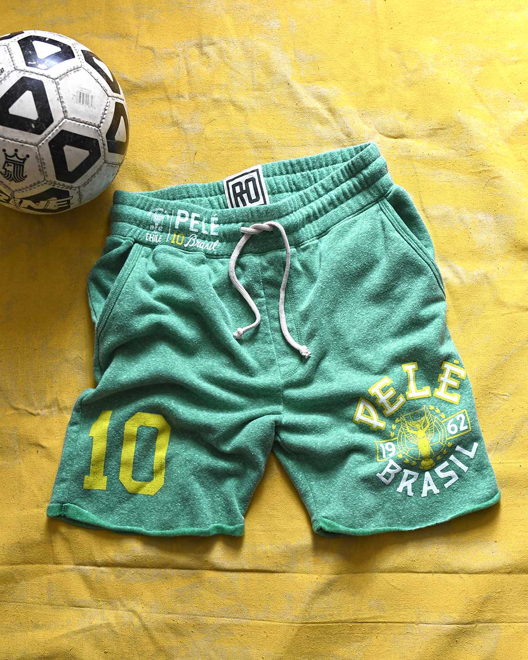 Pelé 1962 Brasil Green Shorts - Roots of Fight