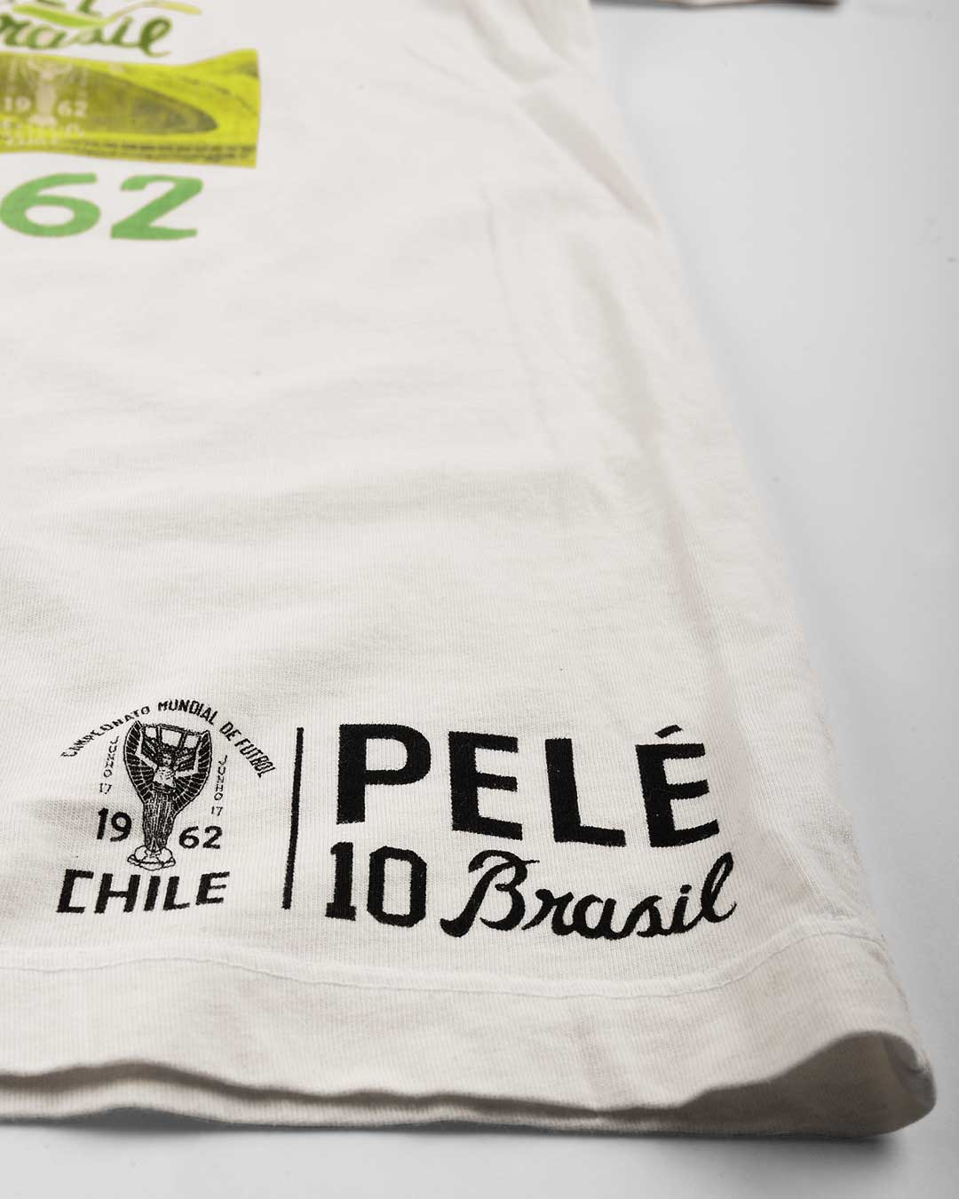 Pelé 1962 Photo Collage Tee - Roots of Fight Canada