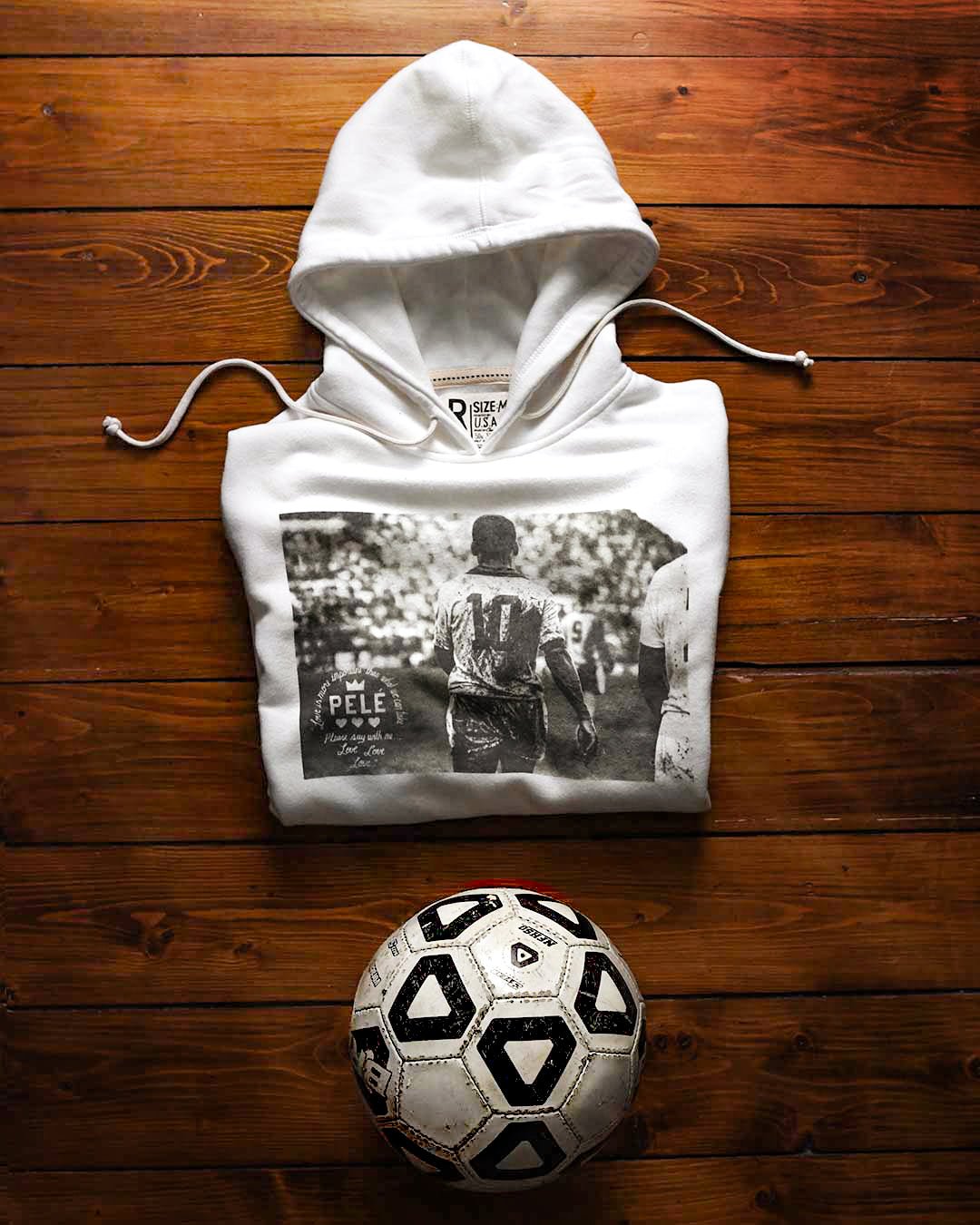 Pelé Tribute - Ivory PO Hoody - Roots of Fight